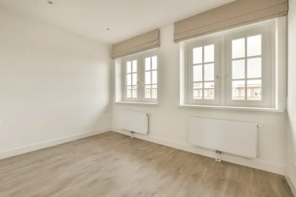 empty-room-design-2025-02-10-12-37-37-utc-685a8928e6717