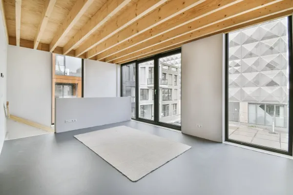 spacious-bright-room-with-large-windows-2025-02-10-10-45-02-utc-685a892456417